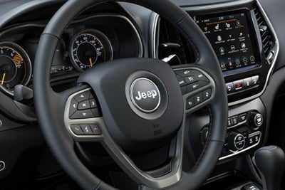 2020 Jeep Cherokee interior