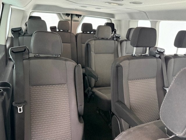 2023 Ford Transit Passenger Wagon XLT