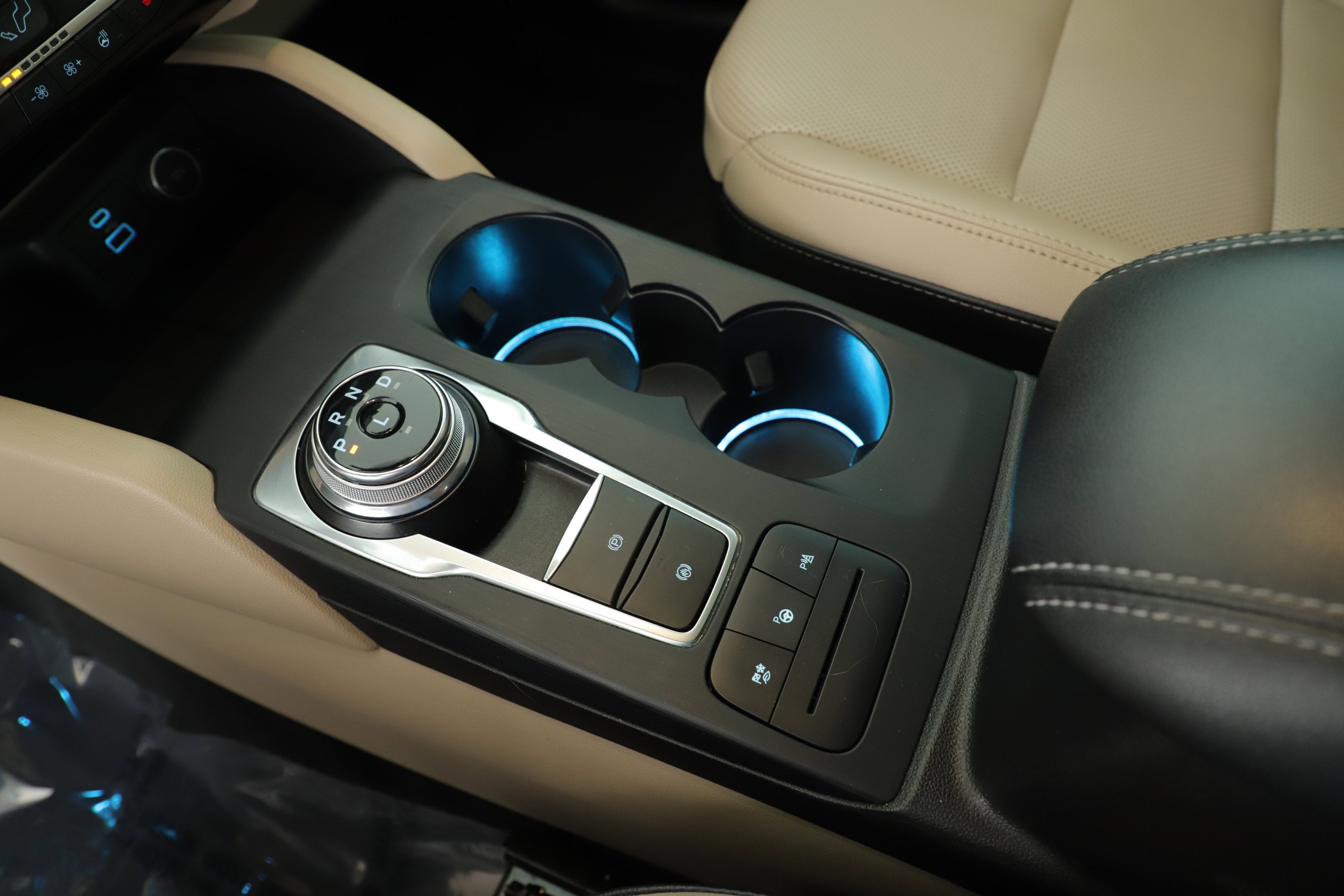 2021 Ford Escape Titanium Hybrid