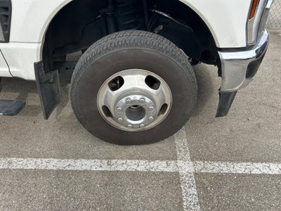 2024 Ford Super Duty F-350 DRW Base