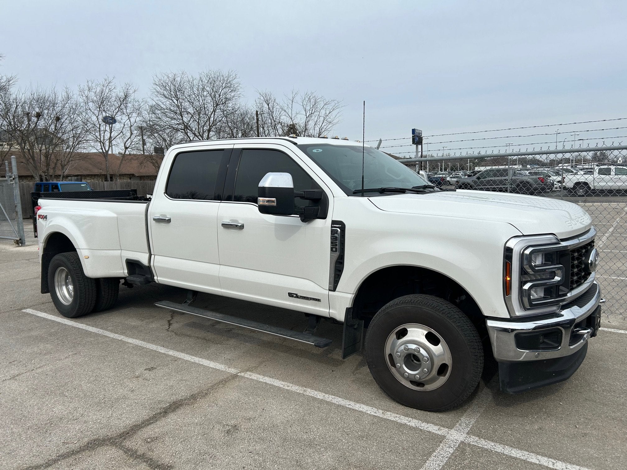 2024 Ford Super Duty F-350 DRW Base