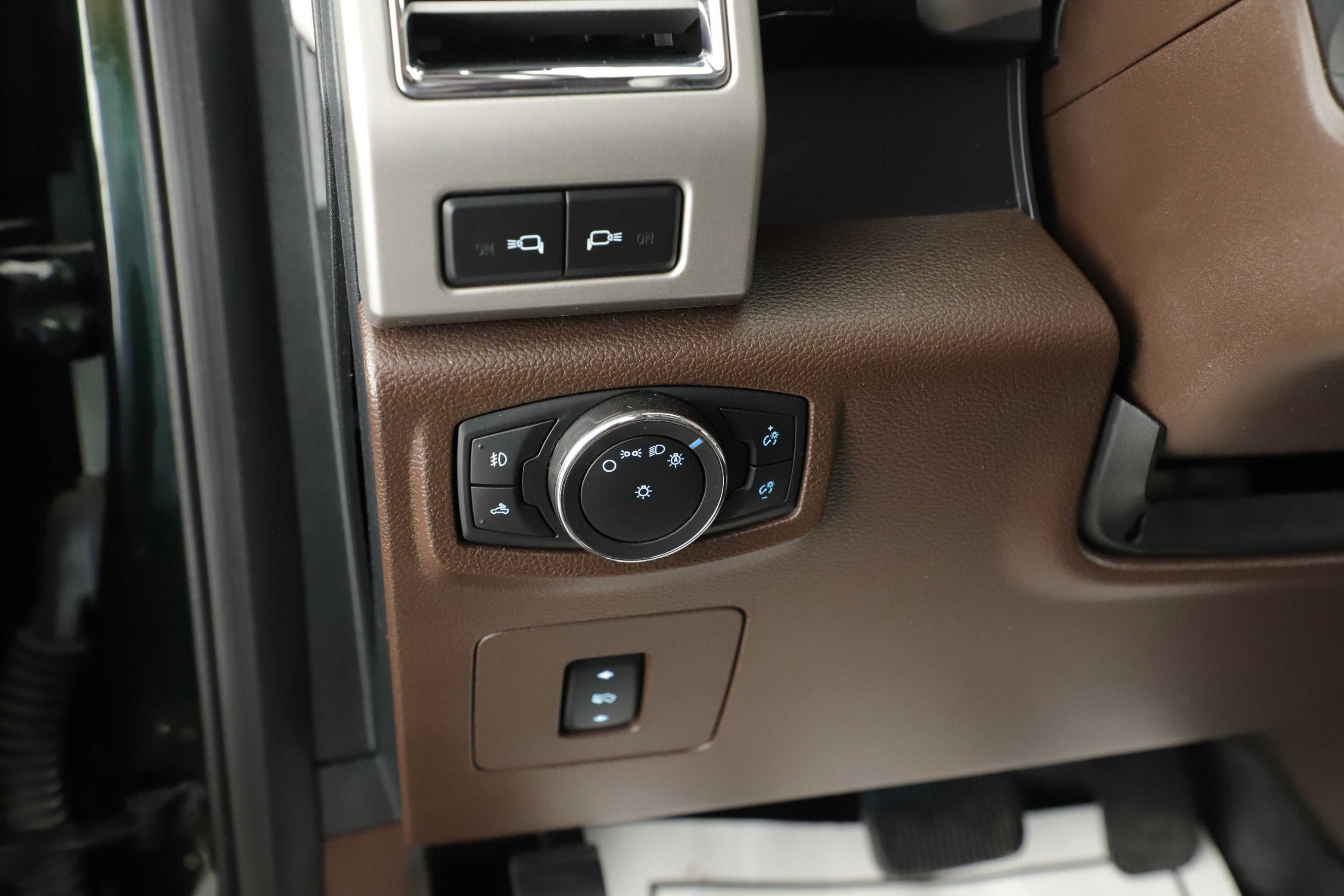 2016 Ford F-150 Base