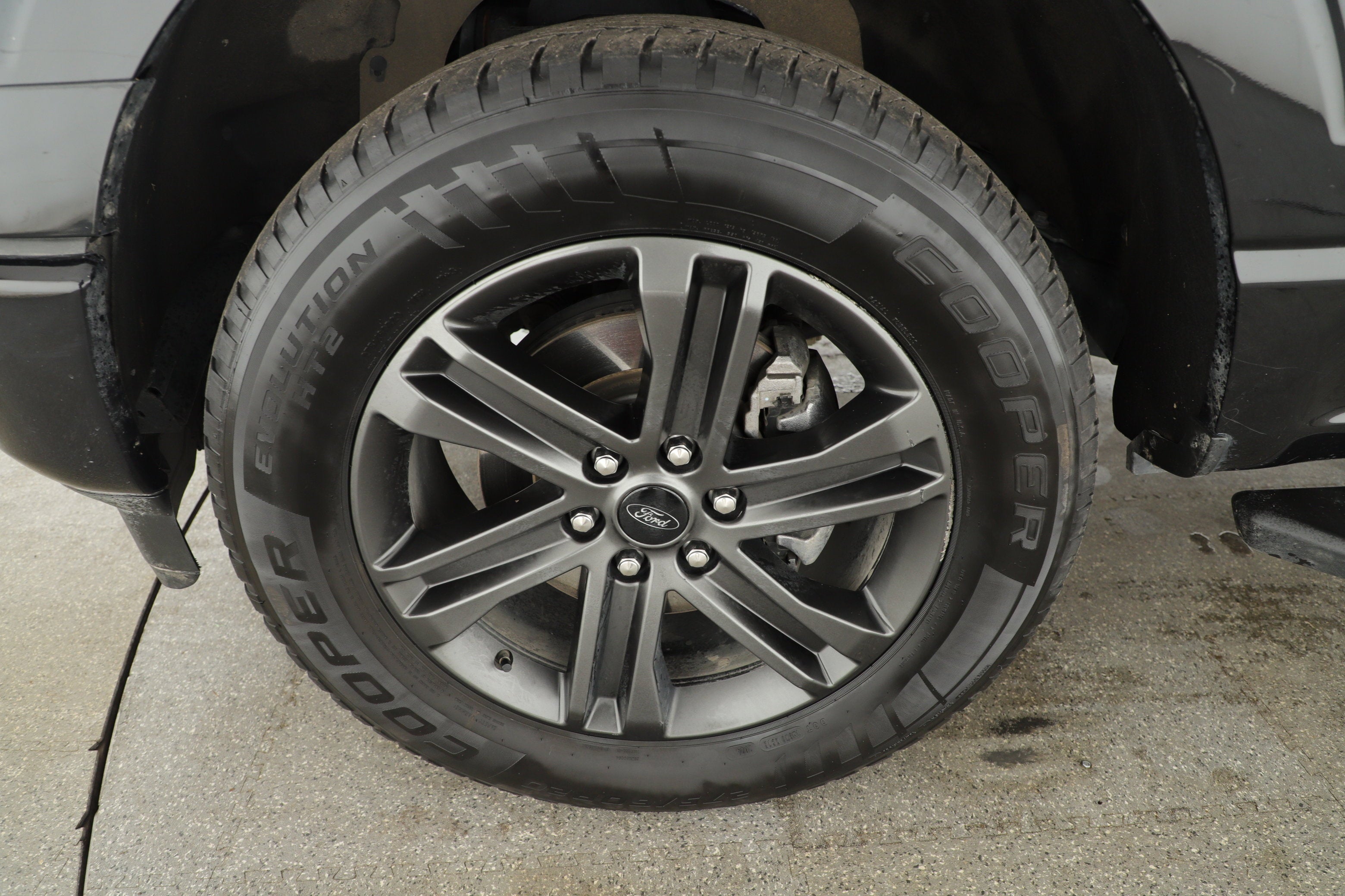 2022 Ford F-150 Base