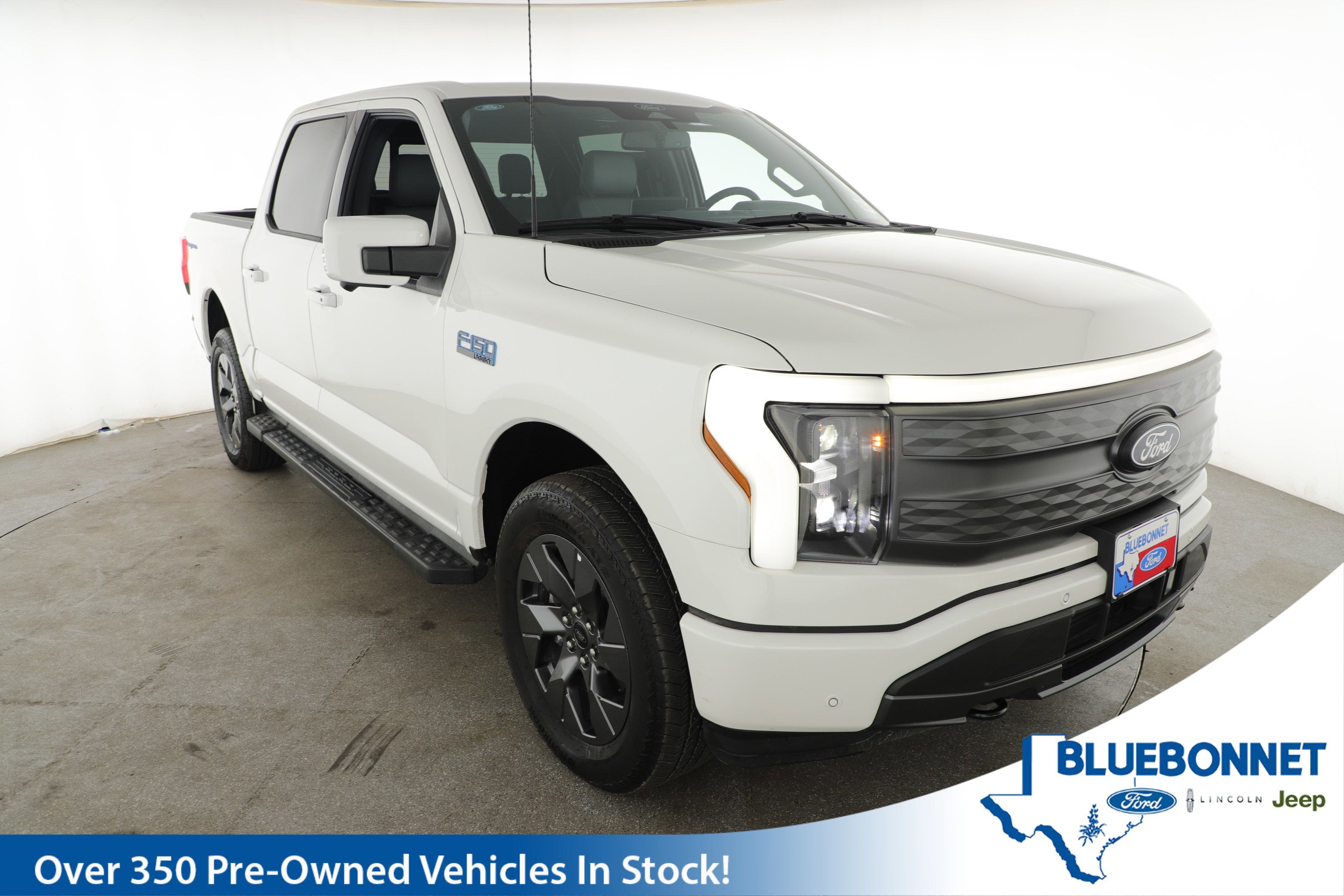 2025 Ford F-150 Lightning LARIAT