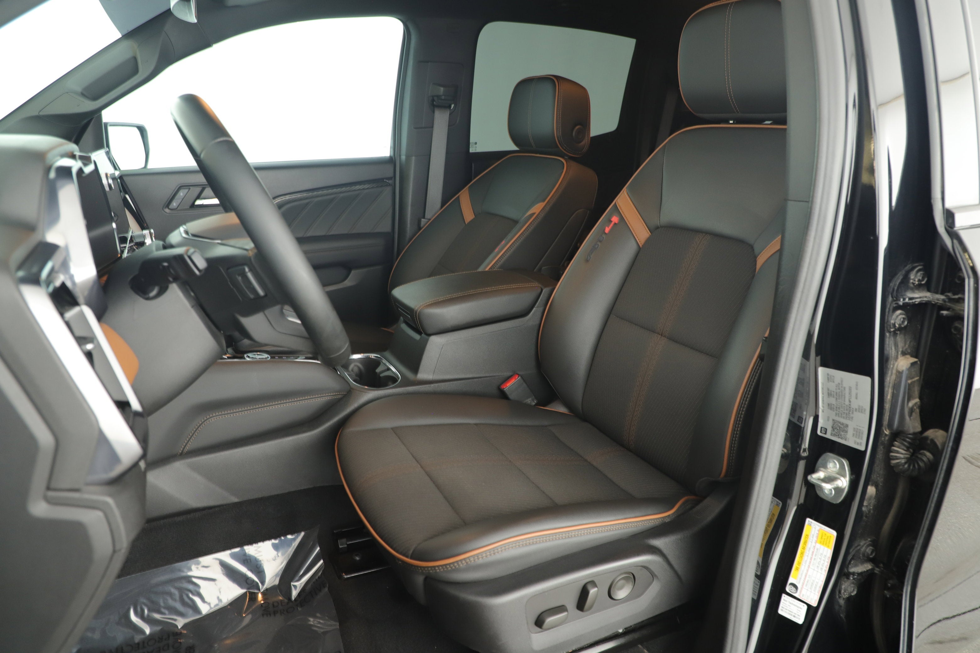 2023 GMC Canyon 4WD AT4