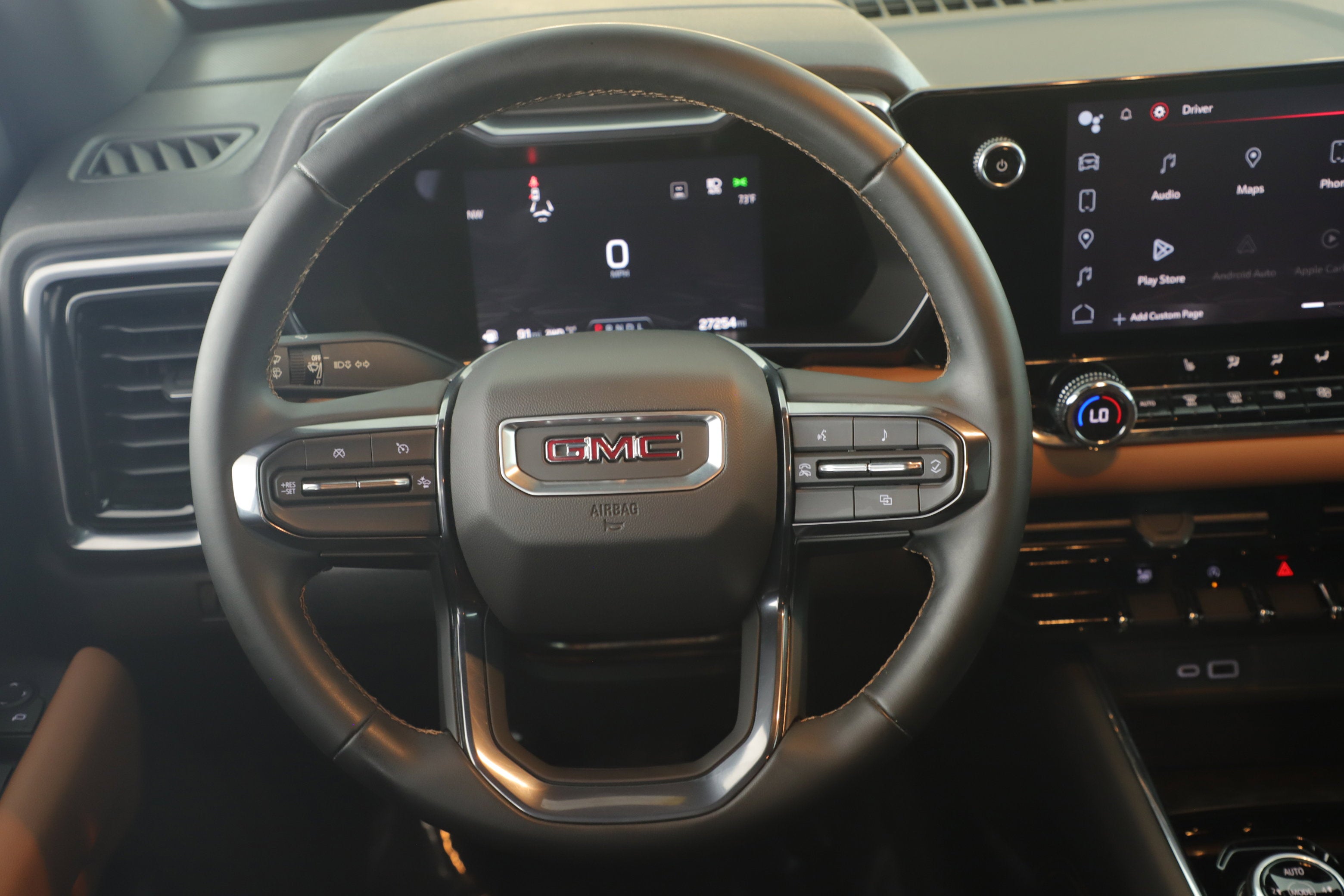 2023 GMC Canyon 4WD AT4