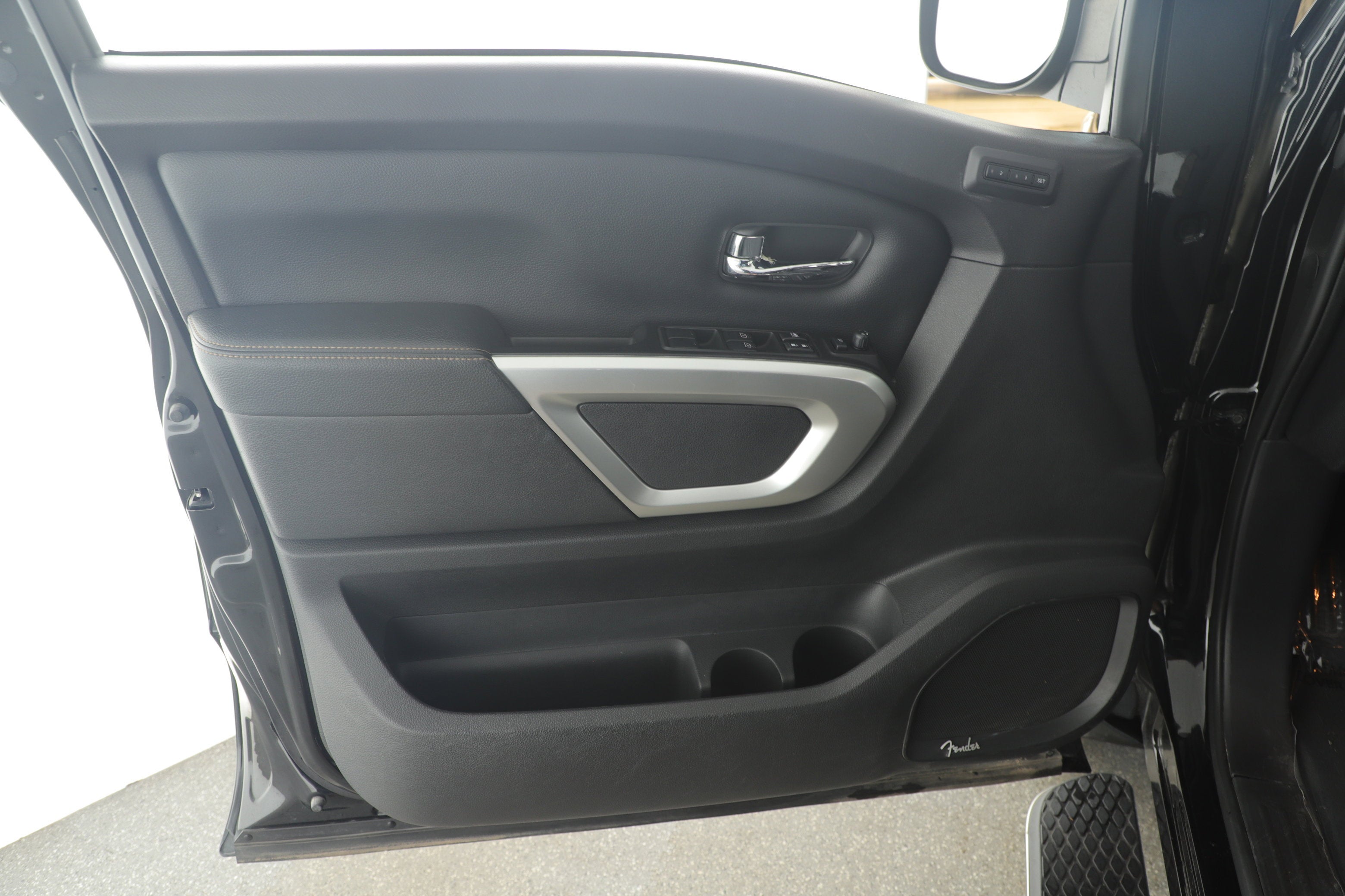 2019 Nissan Titan SL