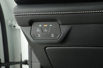 2024 Volkswagen Atlas 2.0T SE with Technology