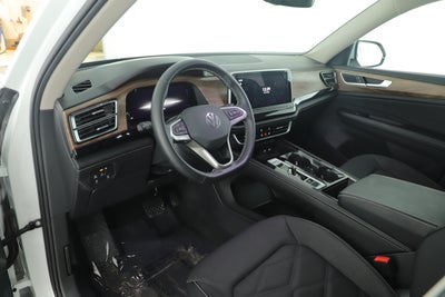 2024 Volkswagen Atlas 2.0T SE with Technology