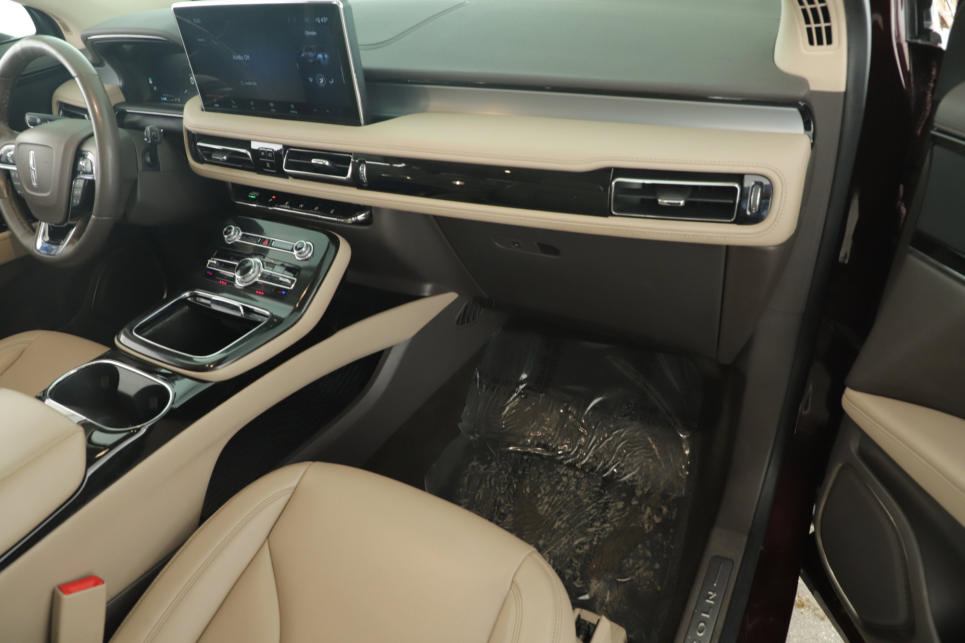 2023 Lincoln Nautilus Standard