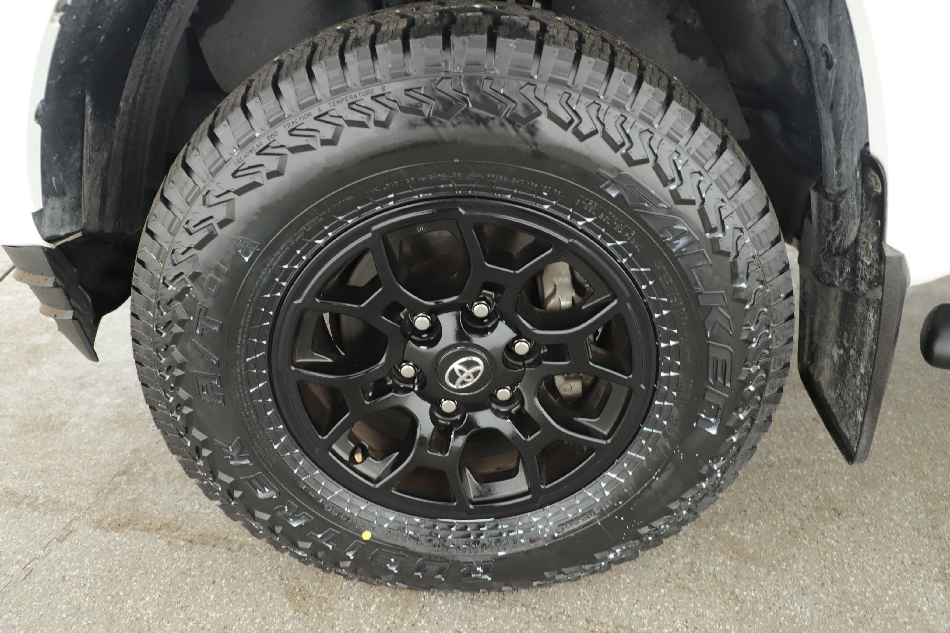 2022 Toyota Tacoma 4WD SR5