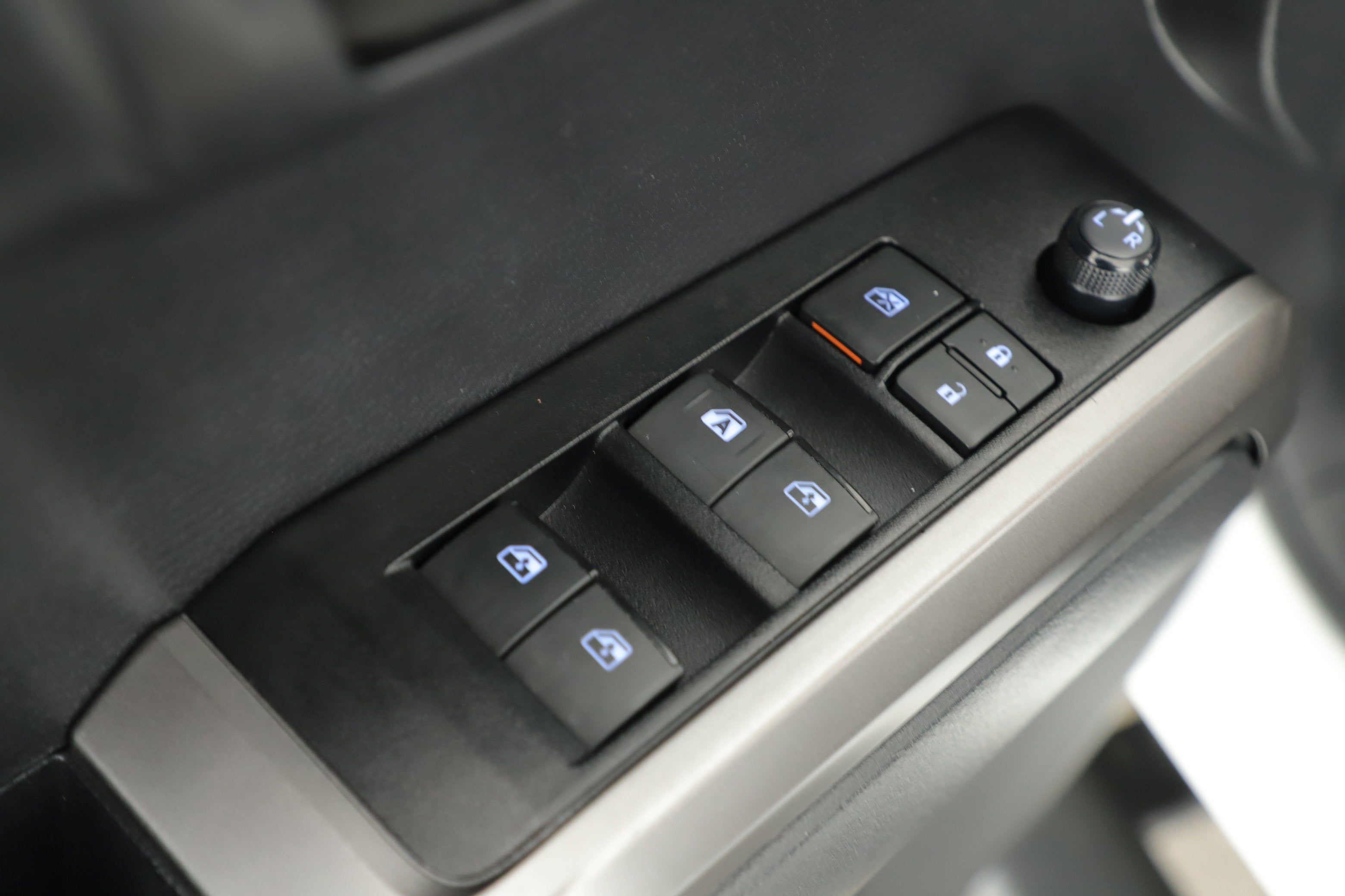 2022 Toyota Tacoma 4WD SR5