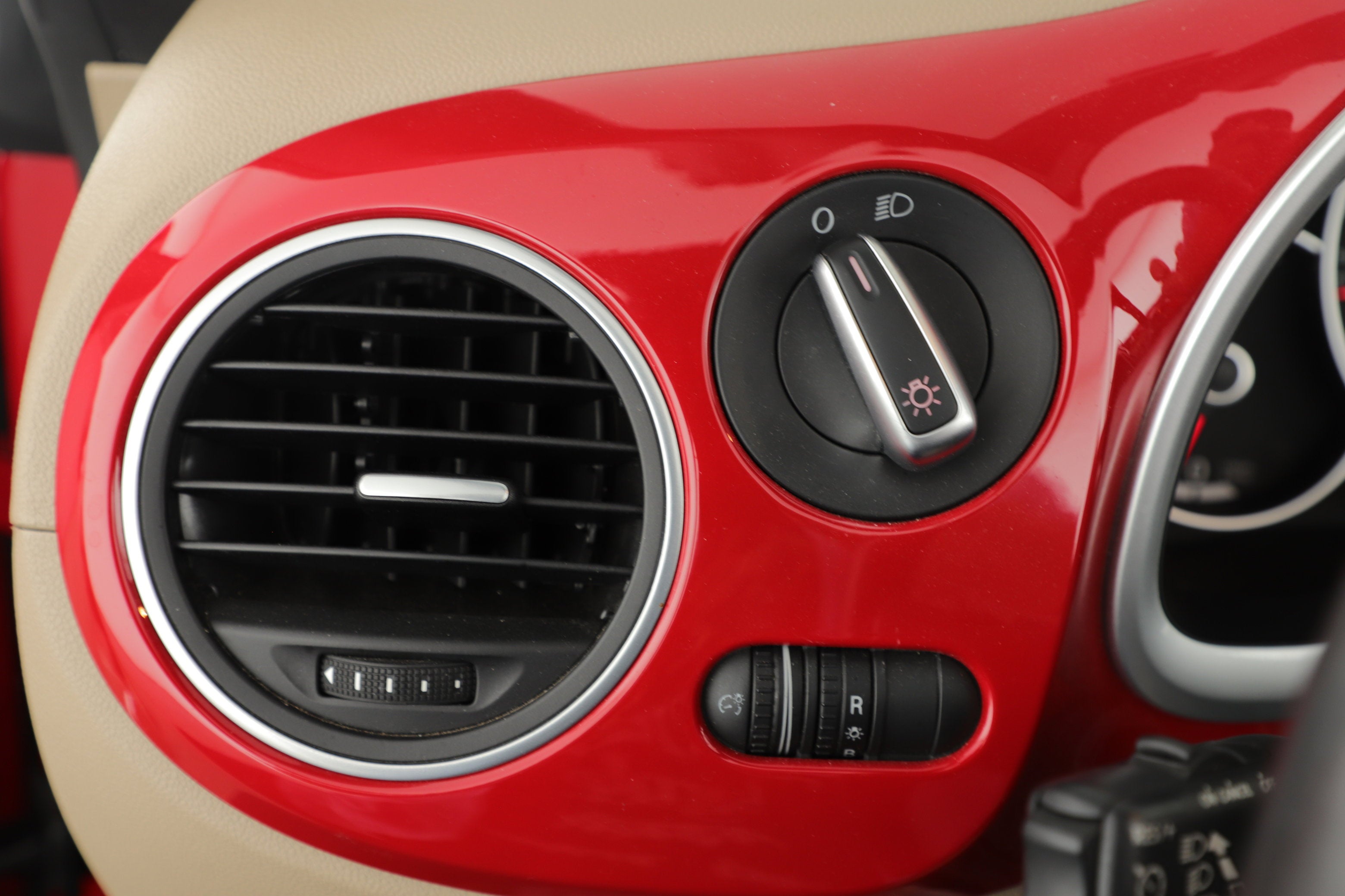 2015 Volkswagen Beetle Convertible Base