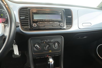 2013 Volkswagen Beetle Convertible 2.5L