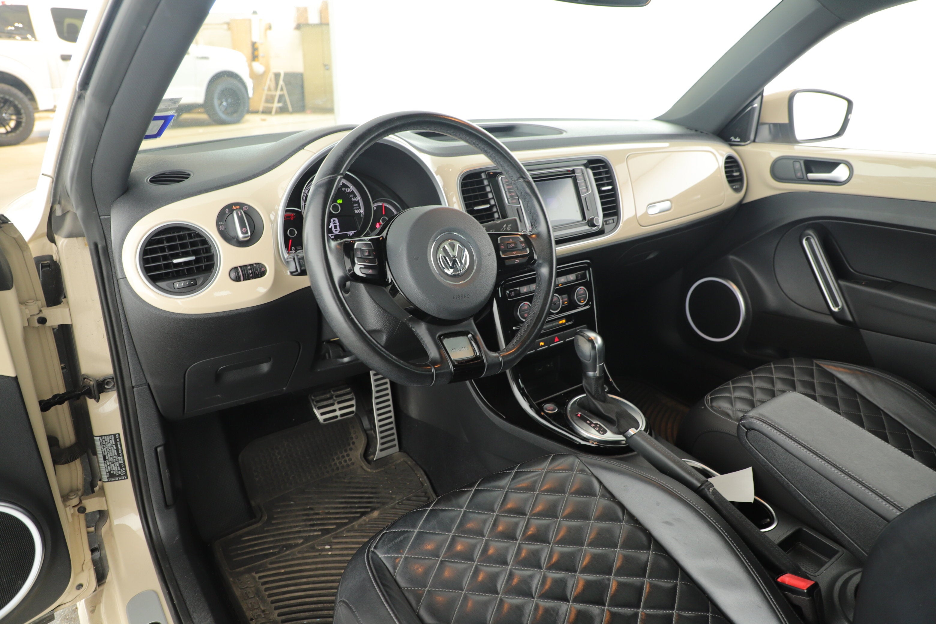 2019 Volkswagen Beetle 2.0T Final Edition SEL