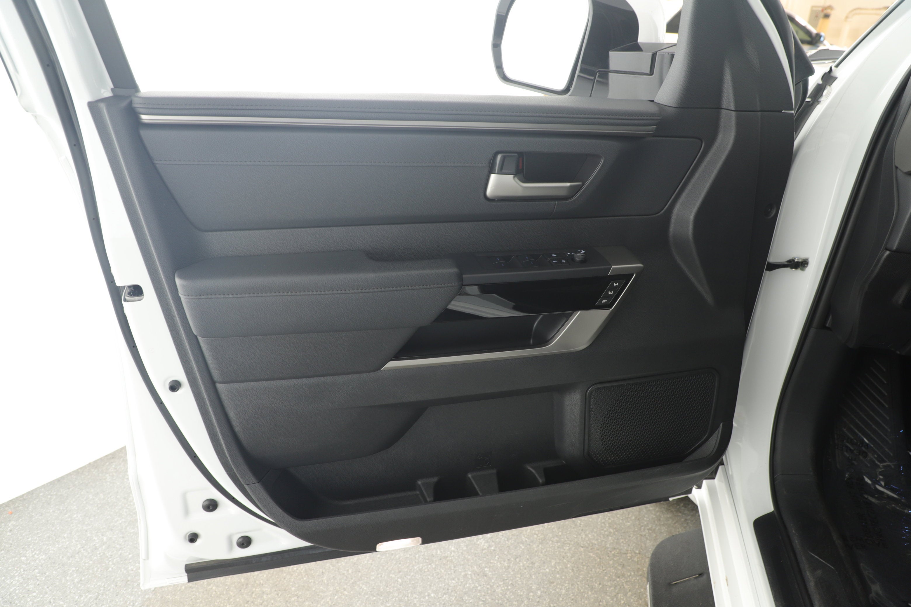 2024 Toyota Tundra 2WD Limited Hybrid