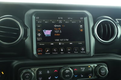 2023 Jeep Wrangler 4-Door Sahara Altitude 4x4