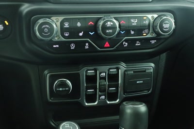 2023 Jeep Wrangler 4-Door Sahara Altitude 4x4