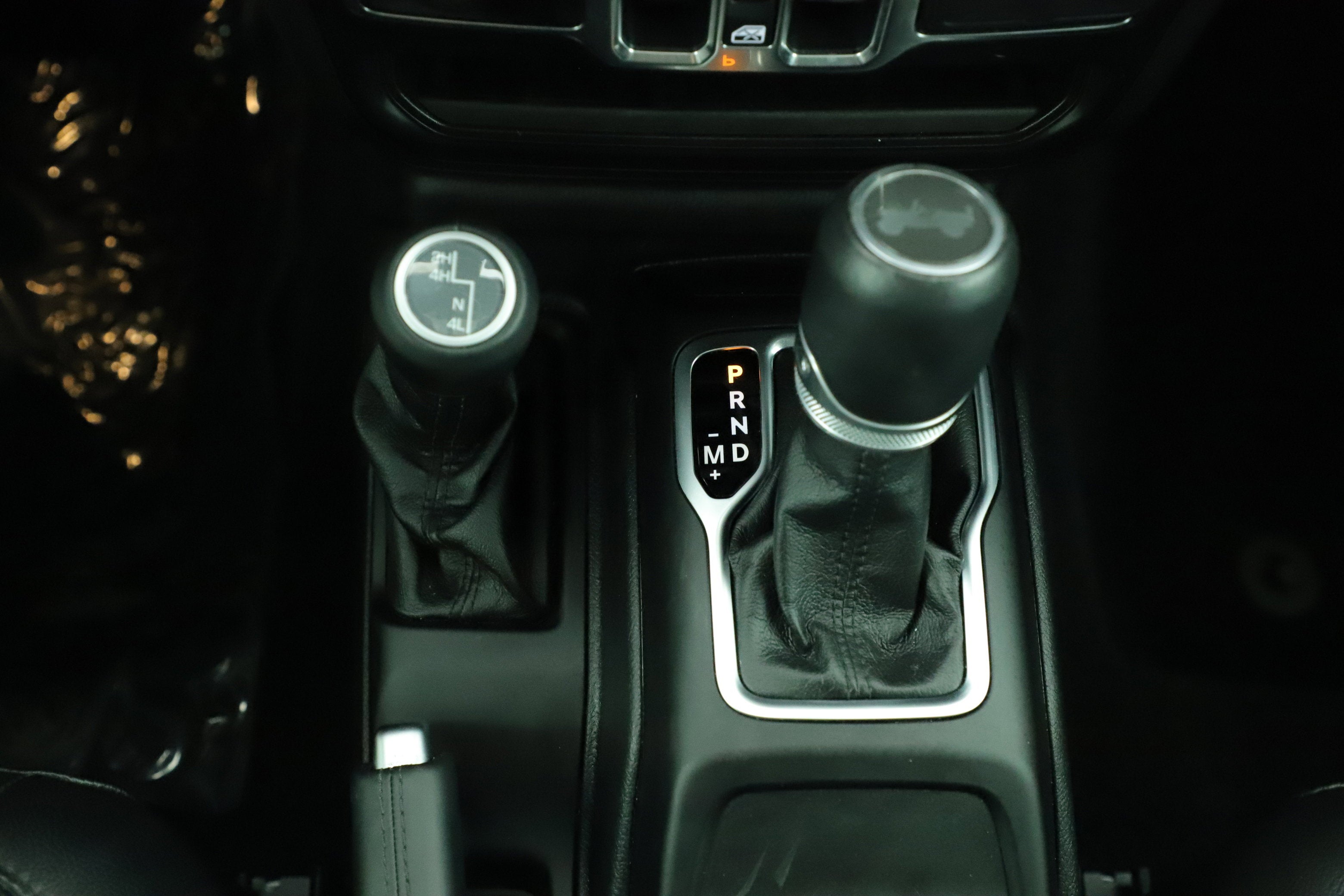 2023 Jeep Wrangler 4-Door Sahara Altitude 4x4