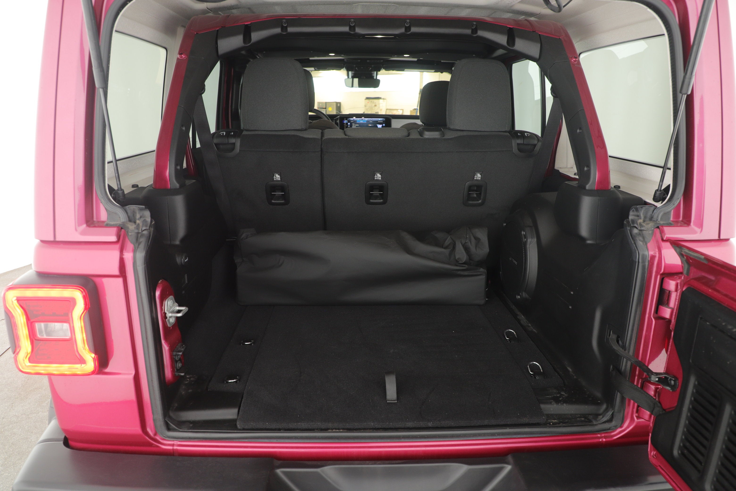 2024 Jeep Wrangler 4-Door Sahara 4x4