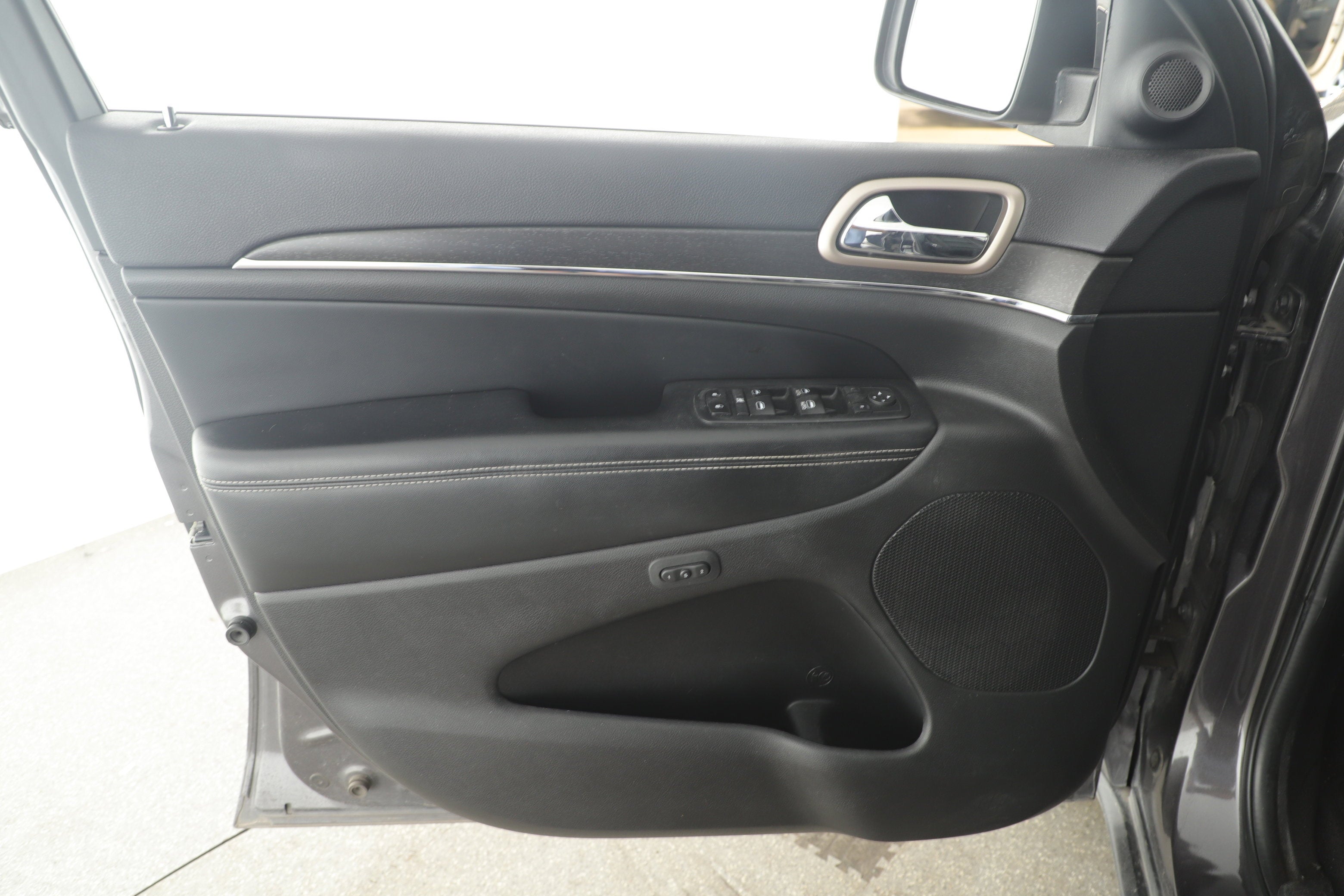 2017 Jeep Grand Cherokee Limited 4x2