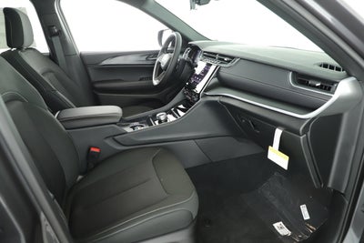 2025 Jeep Grand Cherokee GRAND CHEROKEE LAREDO 4X2