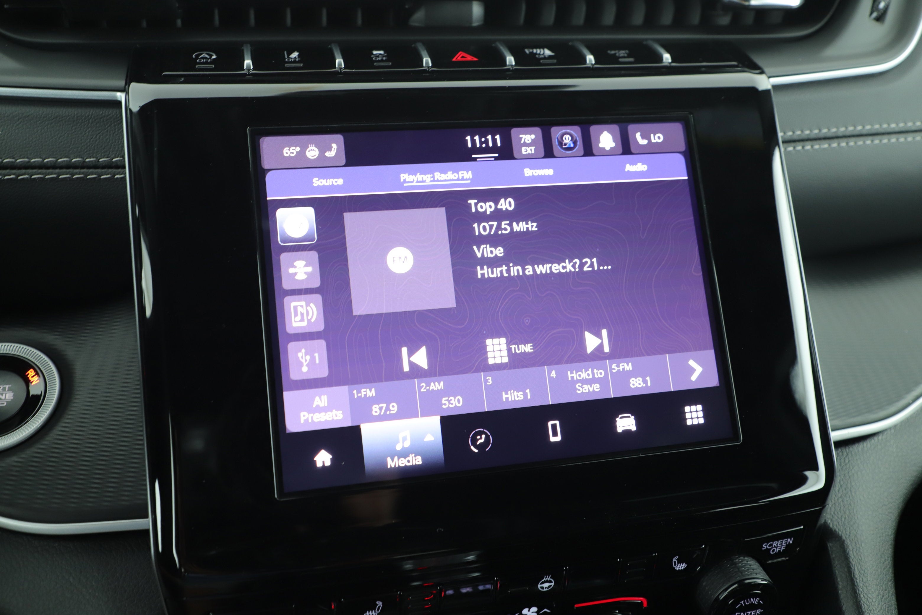 2025 Jeep Grand Cherokee GRAND CHEROKEE LAREDO 4X2