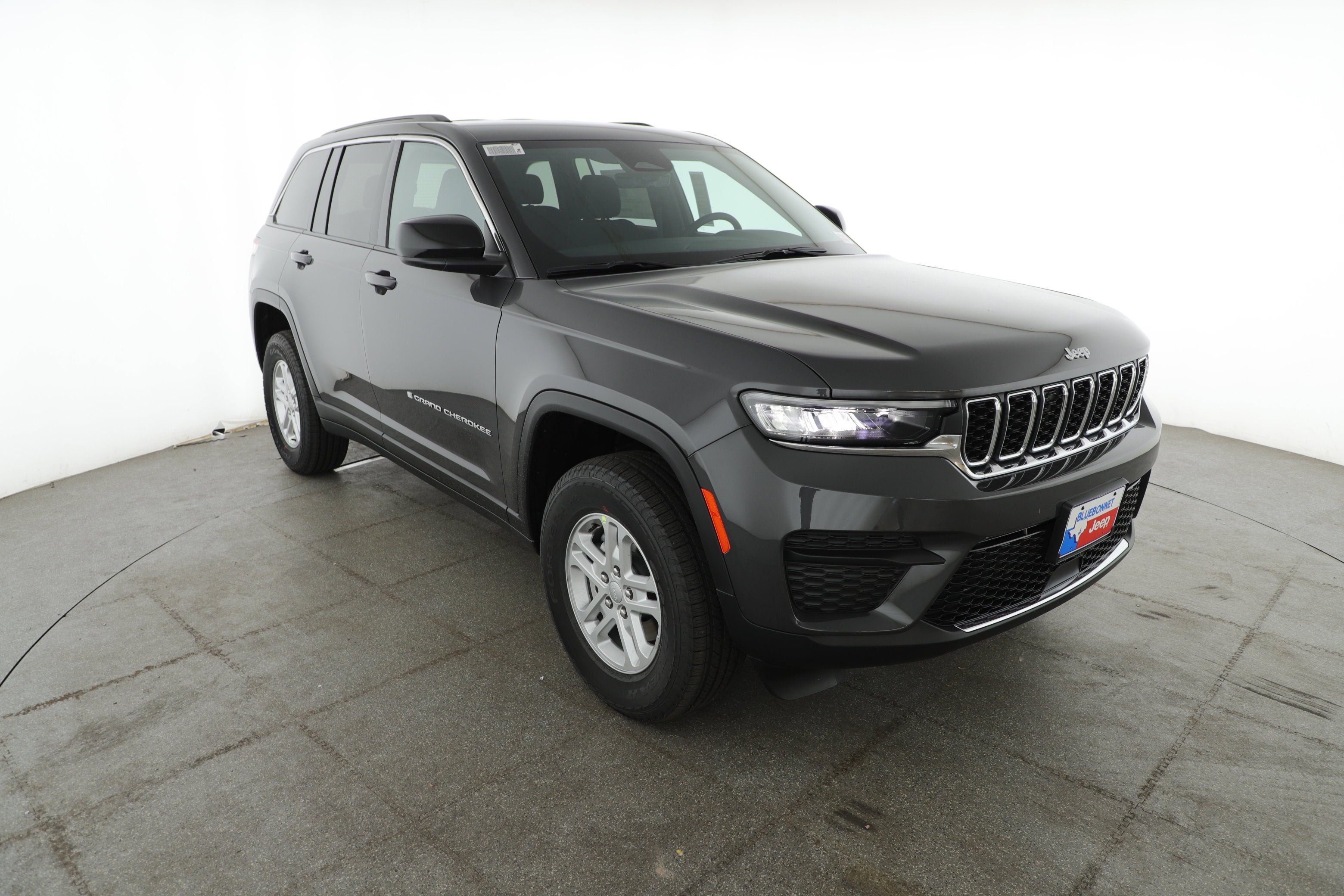 2025 Jeep Grand Cherokee GRAND CHEROKEE LAREDO 4X2
