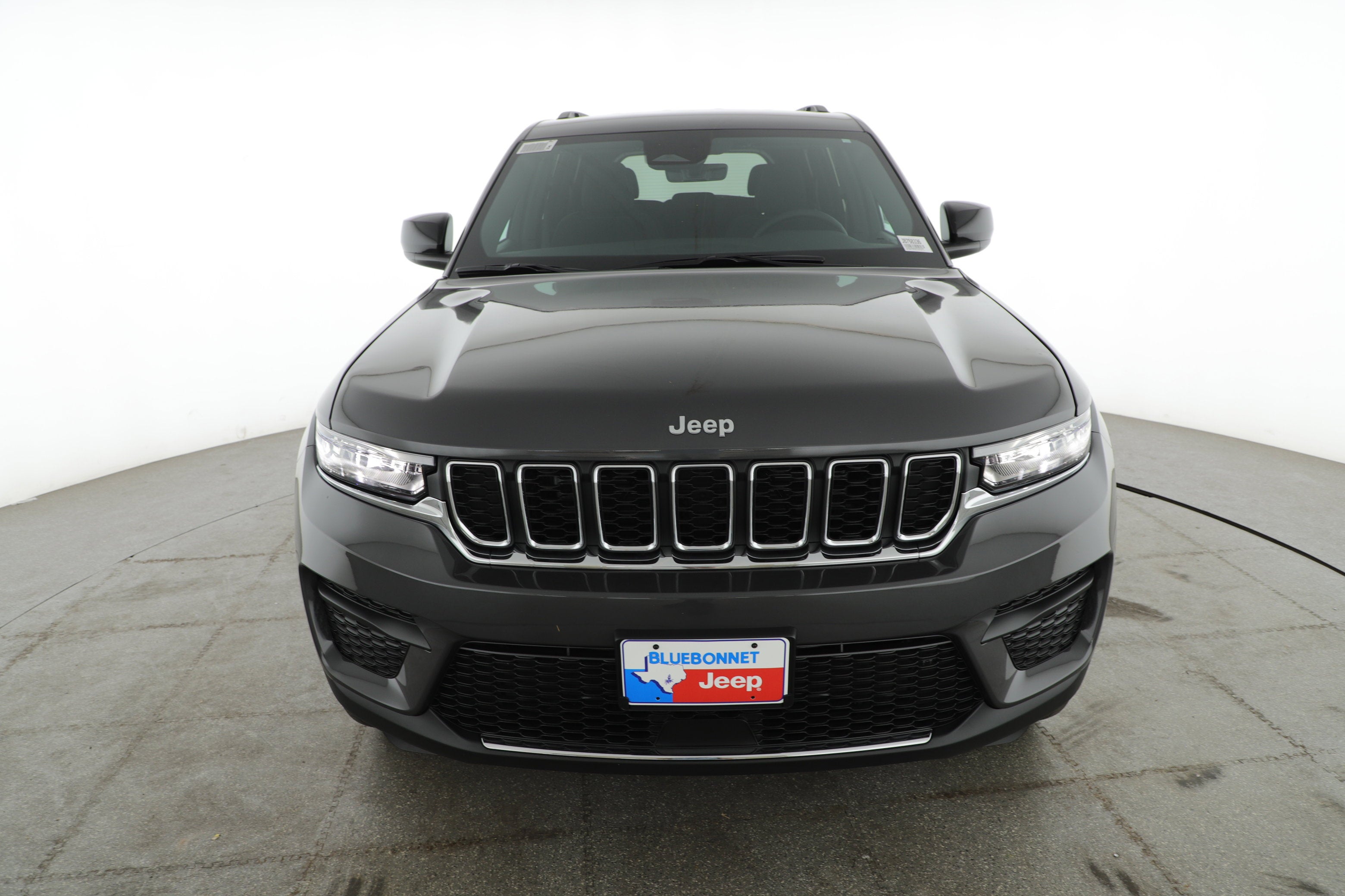 2025 Jeep Grand Cherokee GRAND CHEROKEE LAREDO 4X2