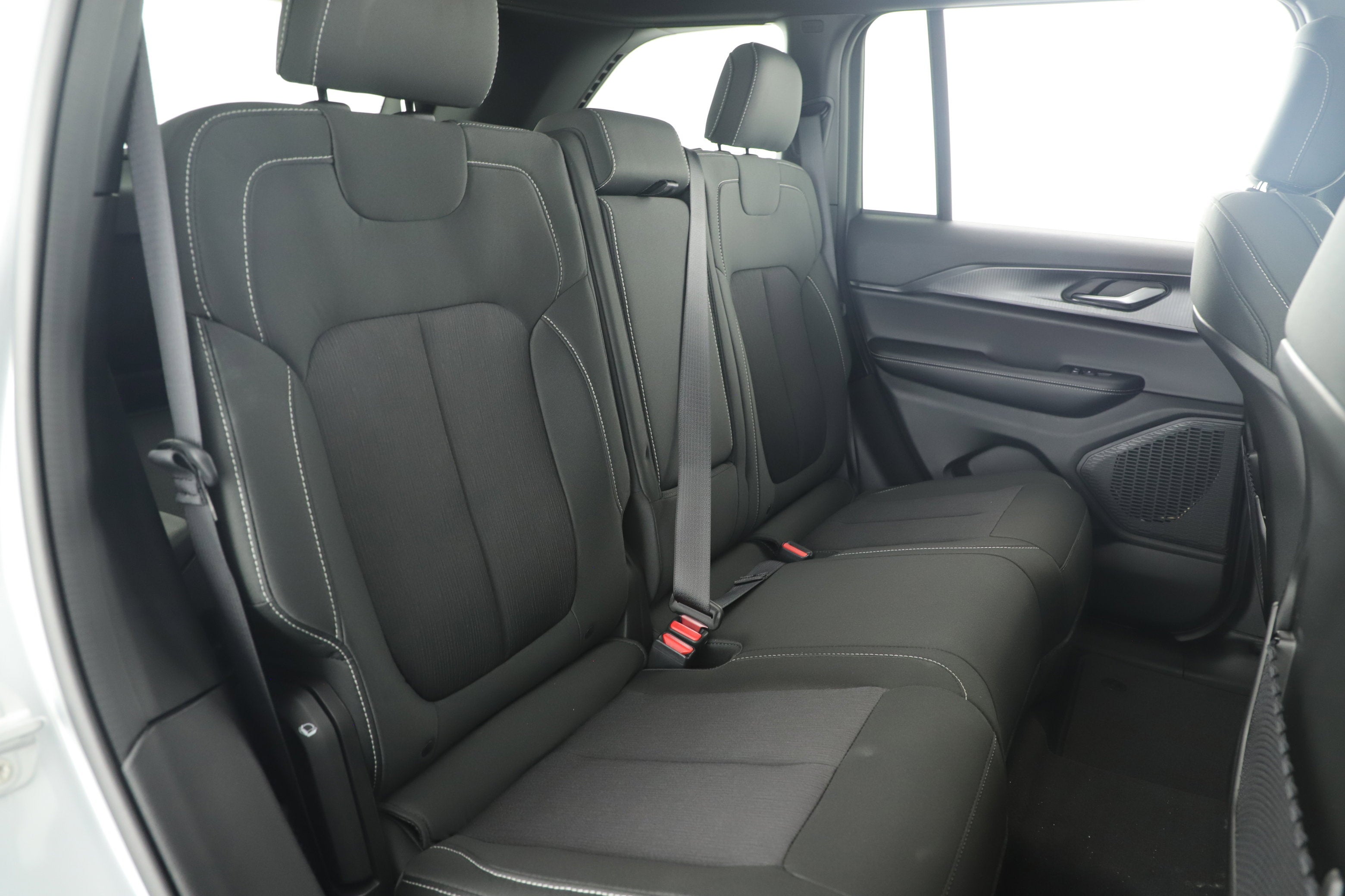 2025 Jeep Grand Cherokee GRAND CHEROKEE LAREDO X 4X2