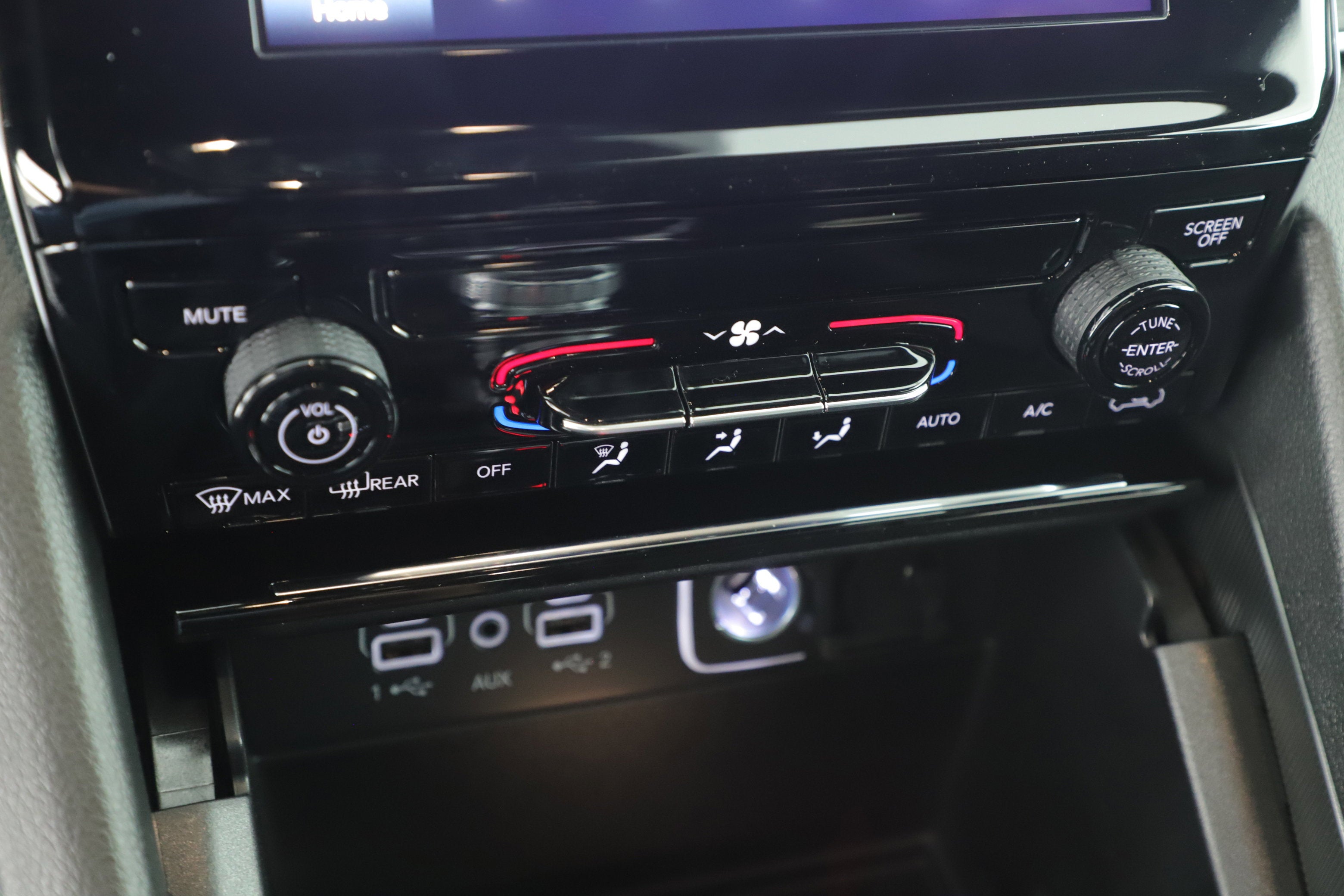 2025 Jeep Grand Cherokee GRAND CHEROKEE LAREDO 4X2