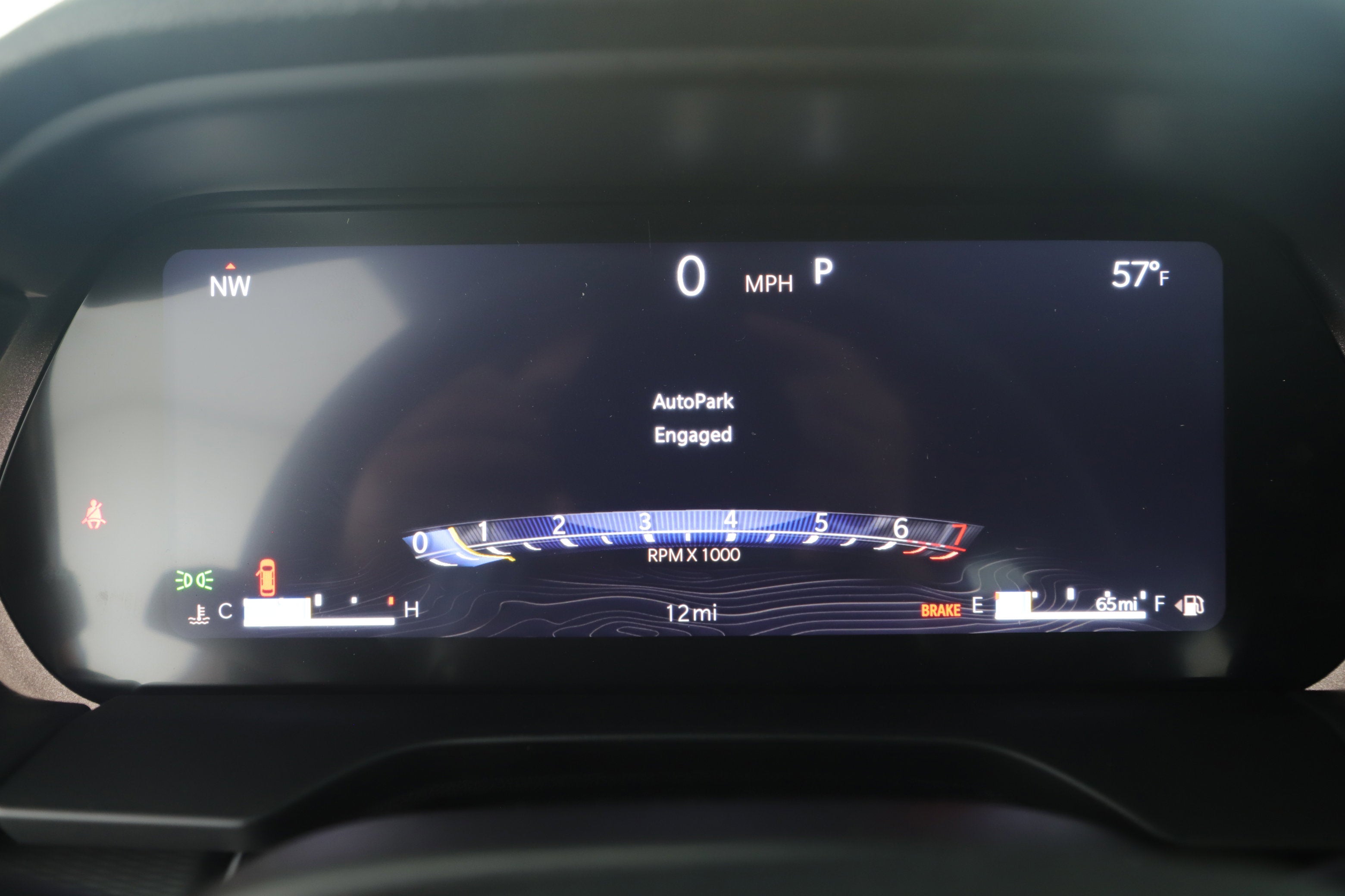 2025 Jeep Grand Cherokee GRAND CHEROKEE LAREDO 4X2