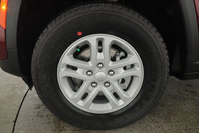 2025 Jeep Grand Cherokee GRAND CHEROKEE LAREDO 4X2