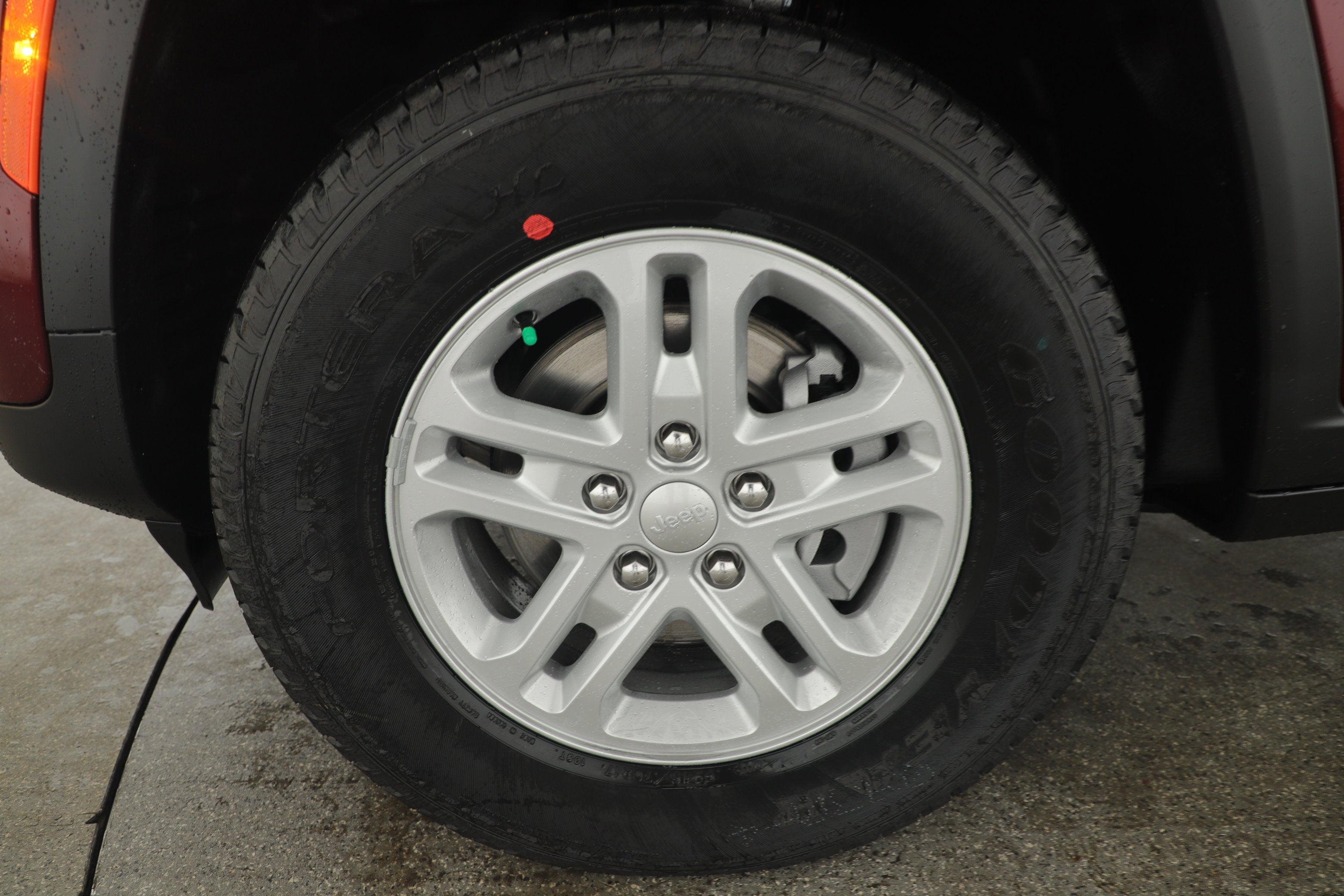 2025 Jeep Grand Cherokee GRAND CHEROKEE LAREDO 4X2