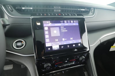 2025 Jeep Grand Cherokee GRAND CHEROKEE LAREDO X 4X2