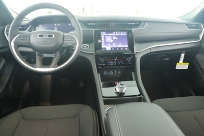 2025 Jeep Grand Cherokee GRAND CHEROKEE LAREDO X 4X2