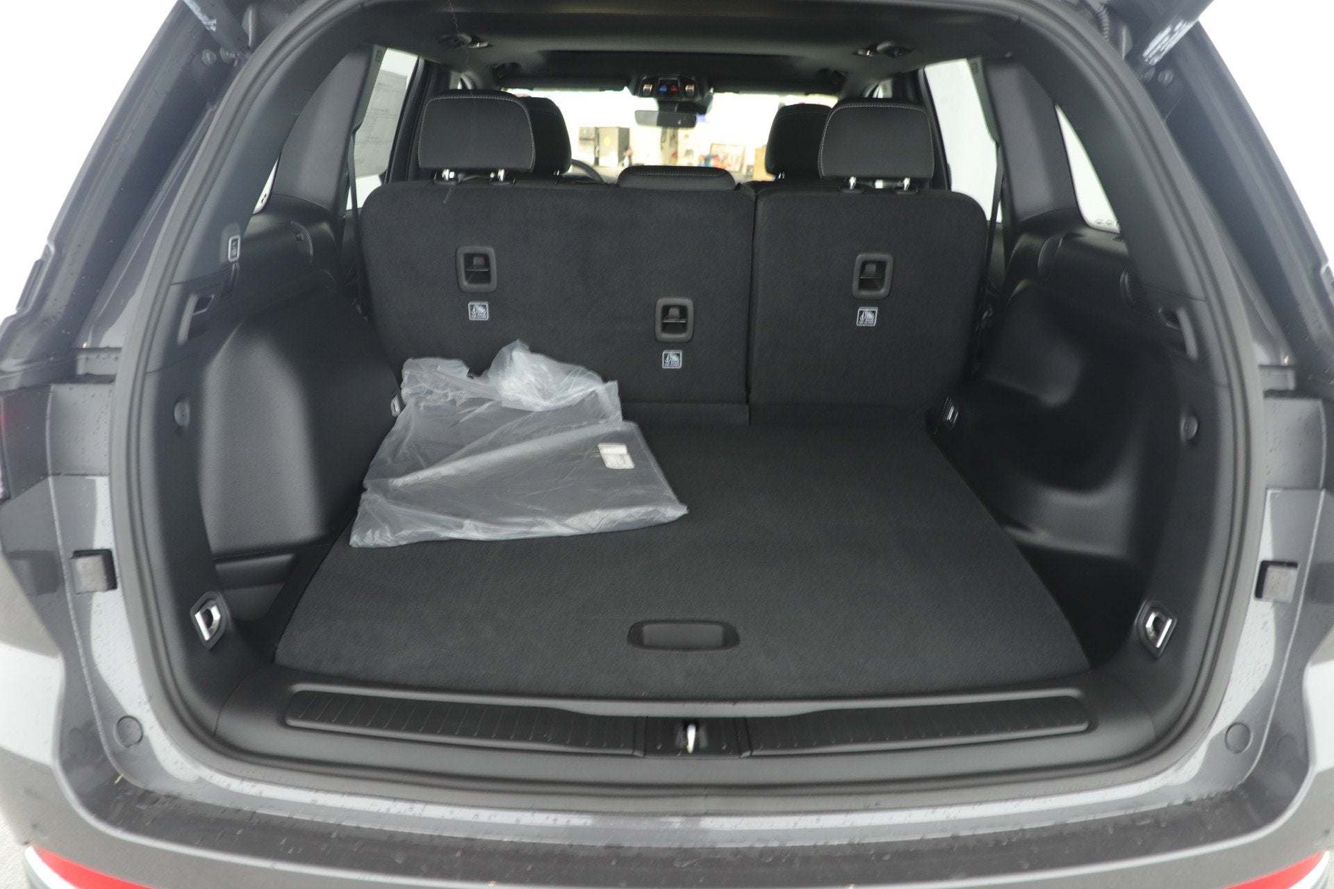 2025 Jeep Grand Cherokee GRAND CHEROKEE LAREDO X 4X2