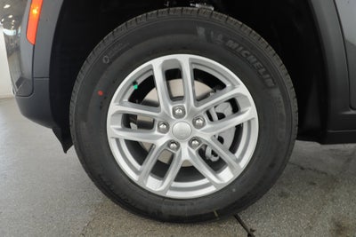 2025 Jeep Grand Cherokee GRAND CHEROKEE LAREDO X 4X2