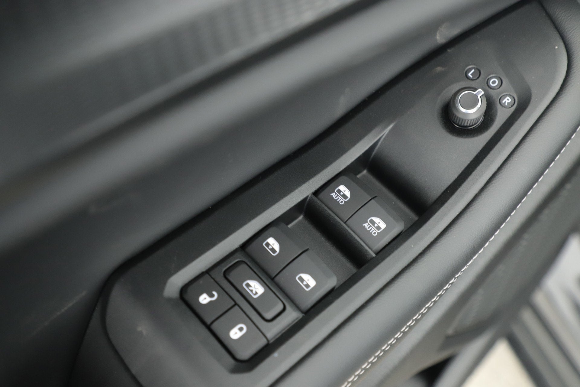 2025 Jeep Grand Cherokee GRAND CHEROKEE LAREDO X 4X2