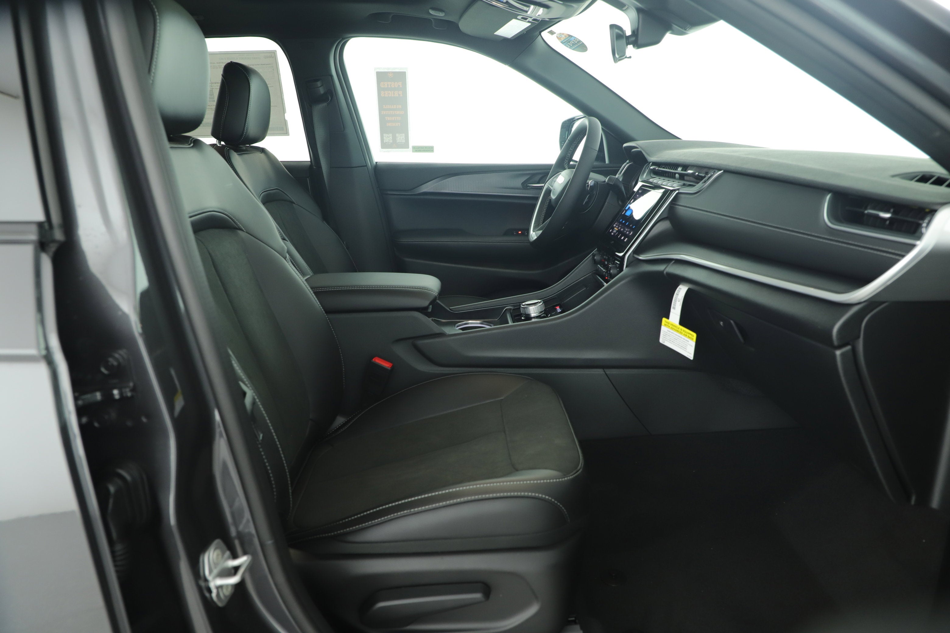 2025 Jeep Grand Cherokee GRAND CHEROKEE ALTITUDE X 4X2