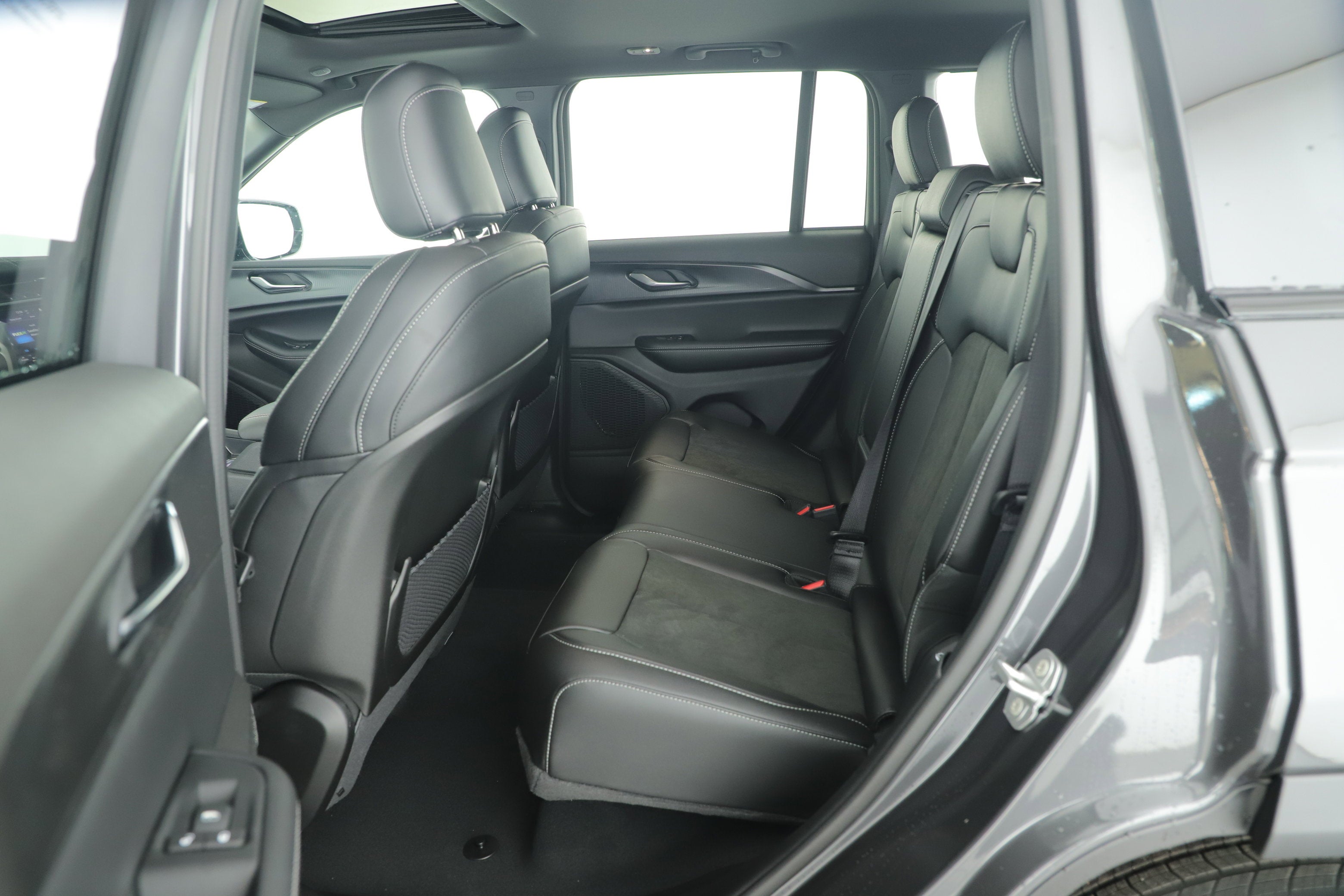 2025 Jeep Grand Cherokee GRAND CHEROKEE ALTITUDE X 4X2