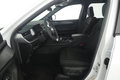 2025 Jeep Grand Cherokee GRAND CHEROKEE LAREDO 4X2