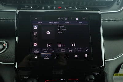 2025 Jeep Grand Cherokee GRAND CHEROKEE LAREDO 4X2