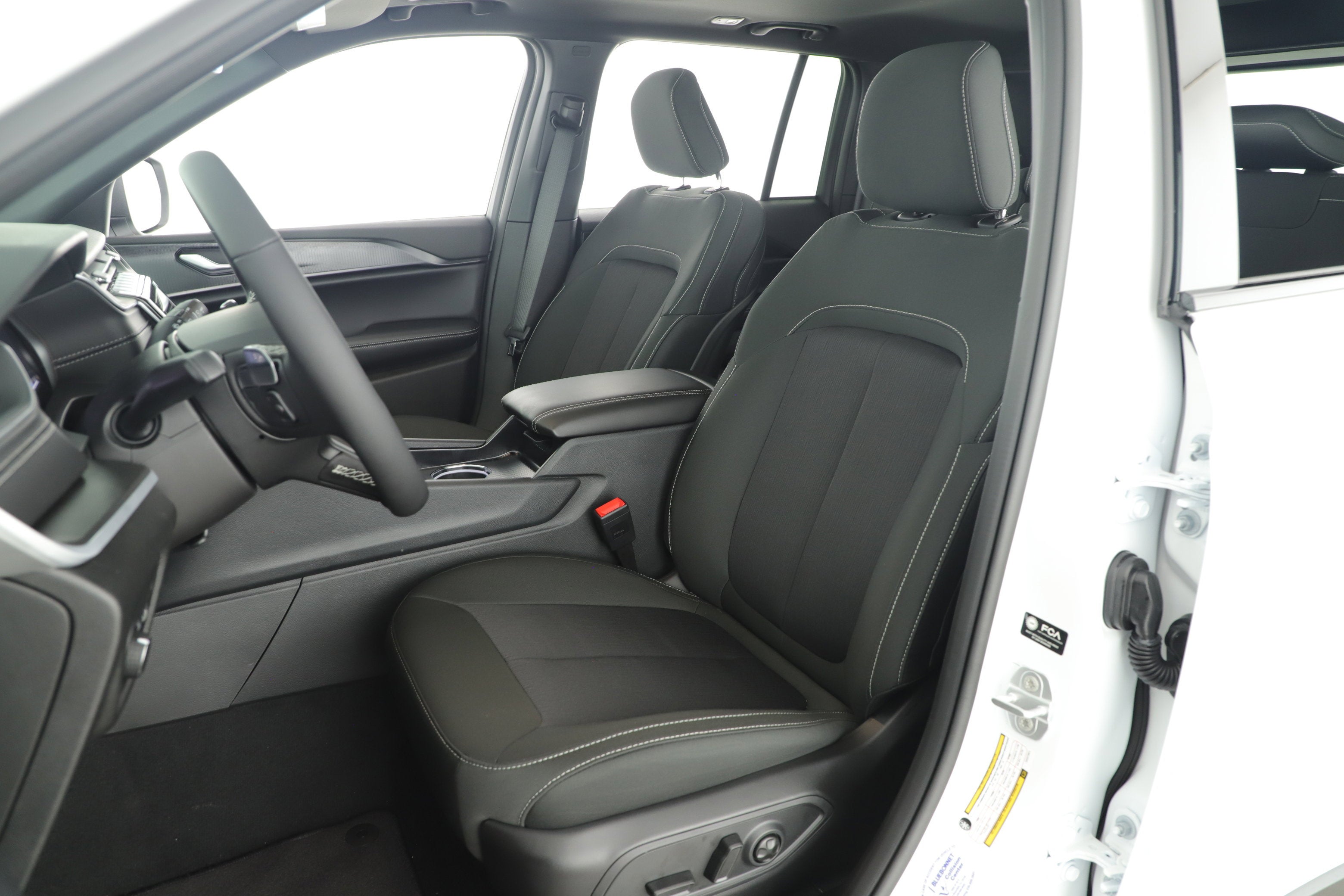 2026 Jeep Grand Cherokee GRAND CHEROKEE LAREDO X 4X2