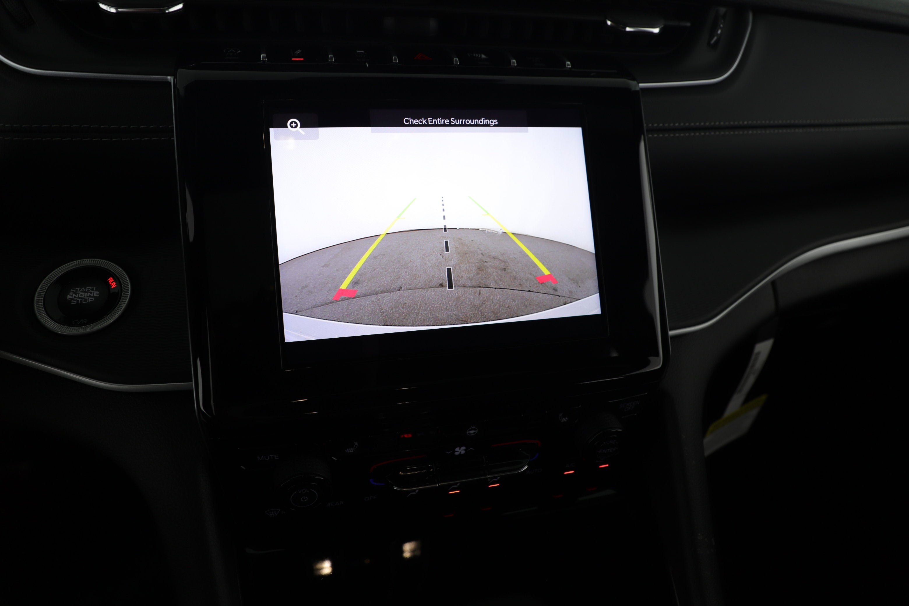 2026 Jeep Grand Cherokee GRAND CHEROKEE LAREDO X 4X2