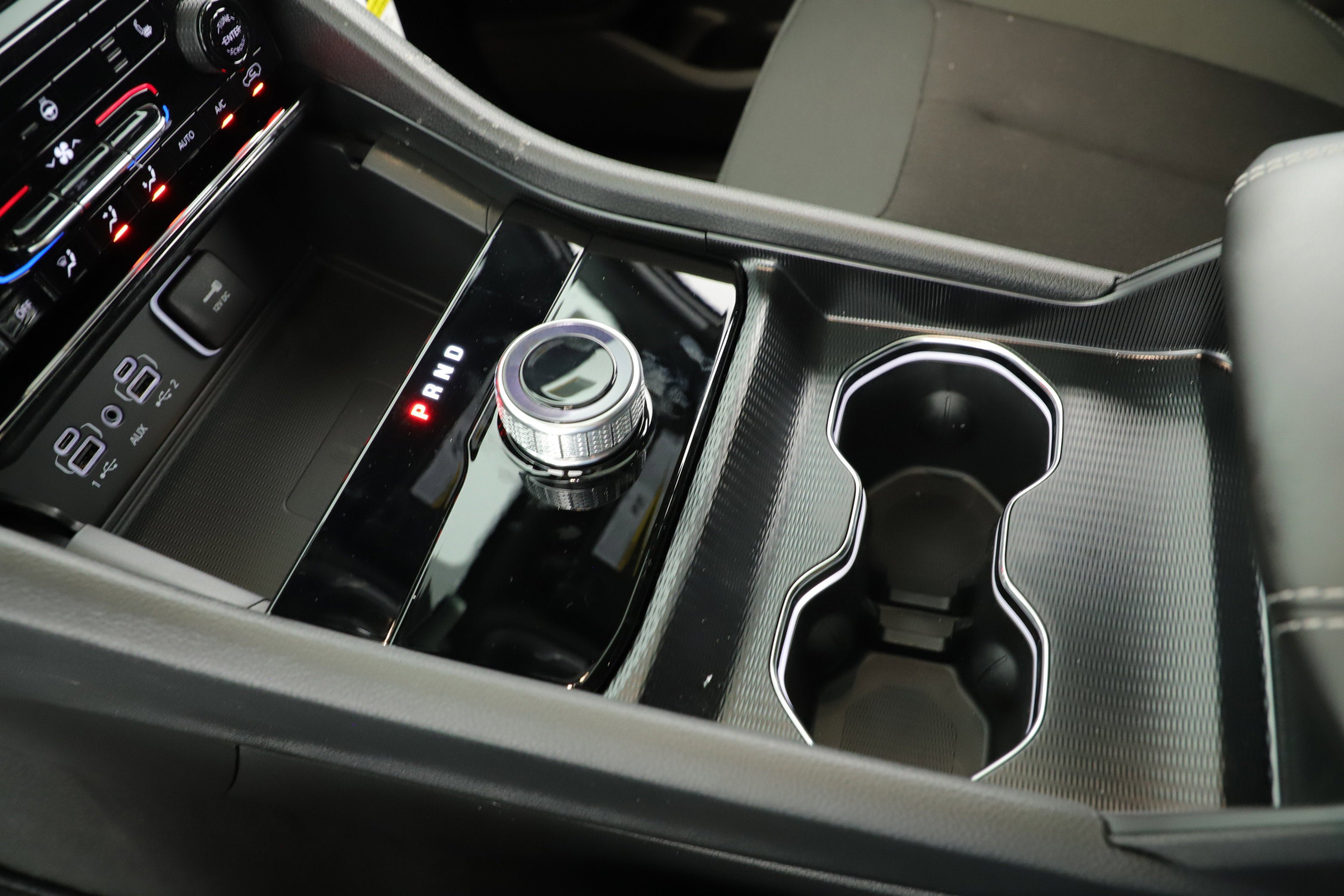 2026 Jeep Grand Cherokee GRAND CHEROKEE LAREDO X 4X2