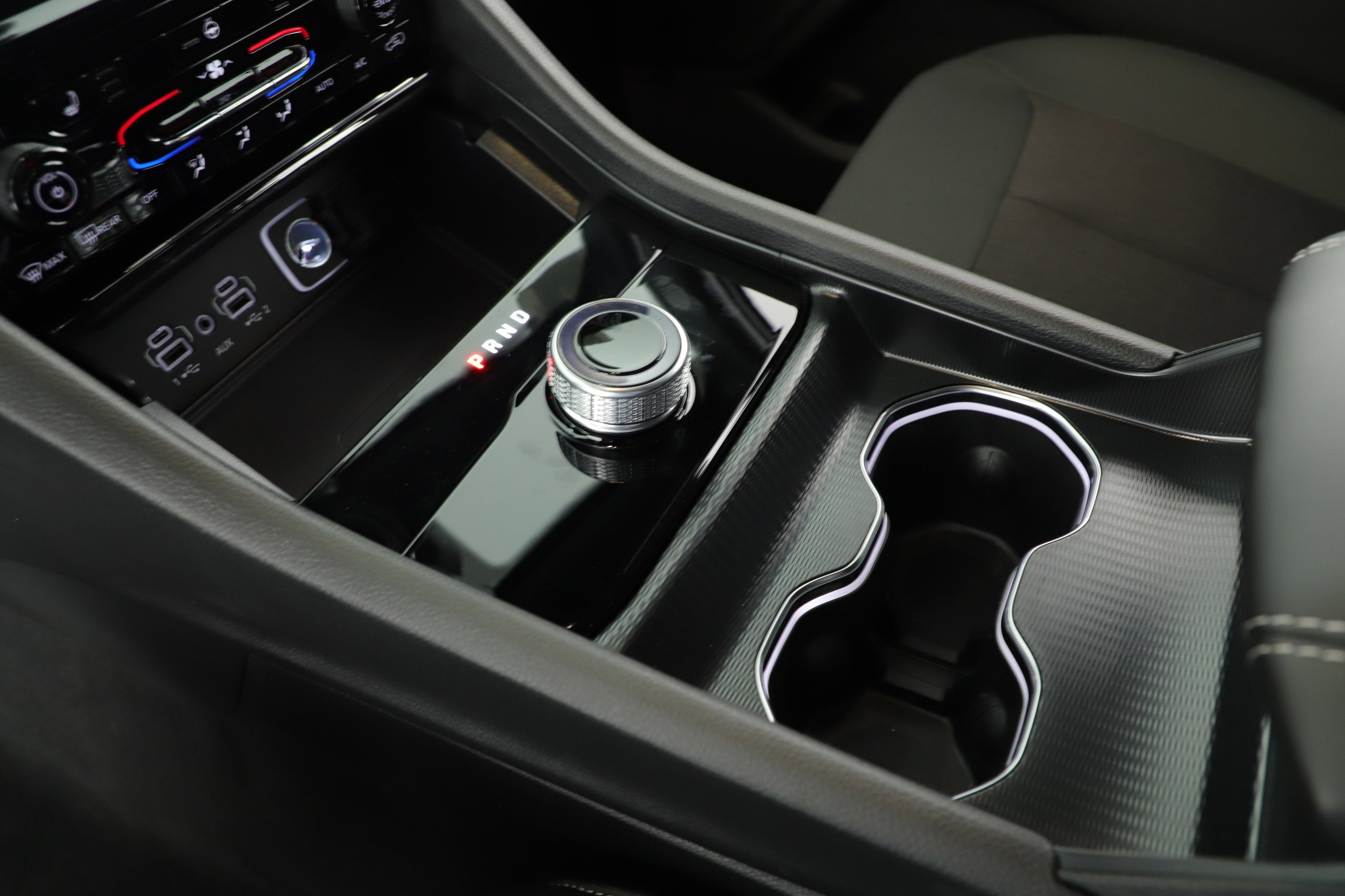 2025 Jeep Grand Cherokee GRAND CHEROKEE LAREDO 4X2