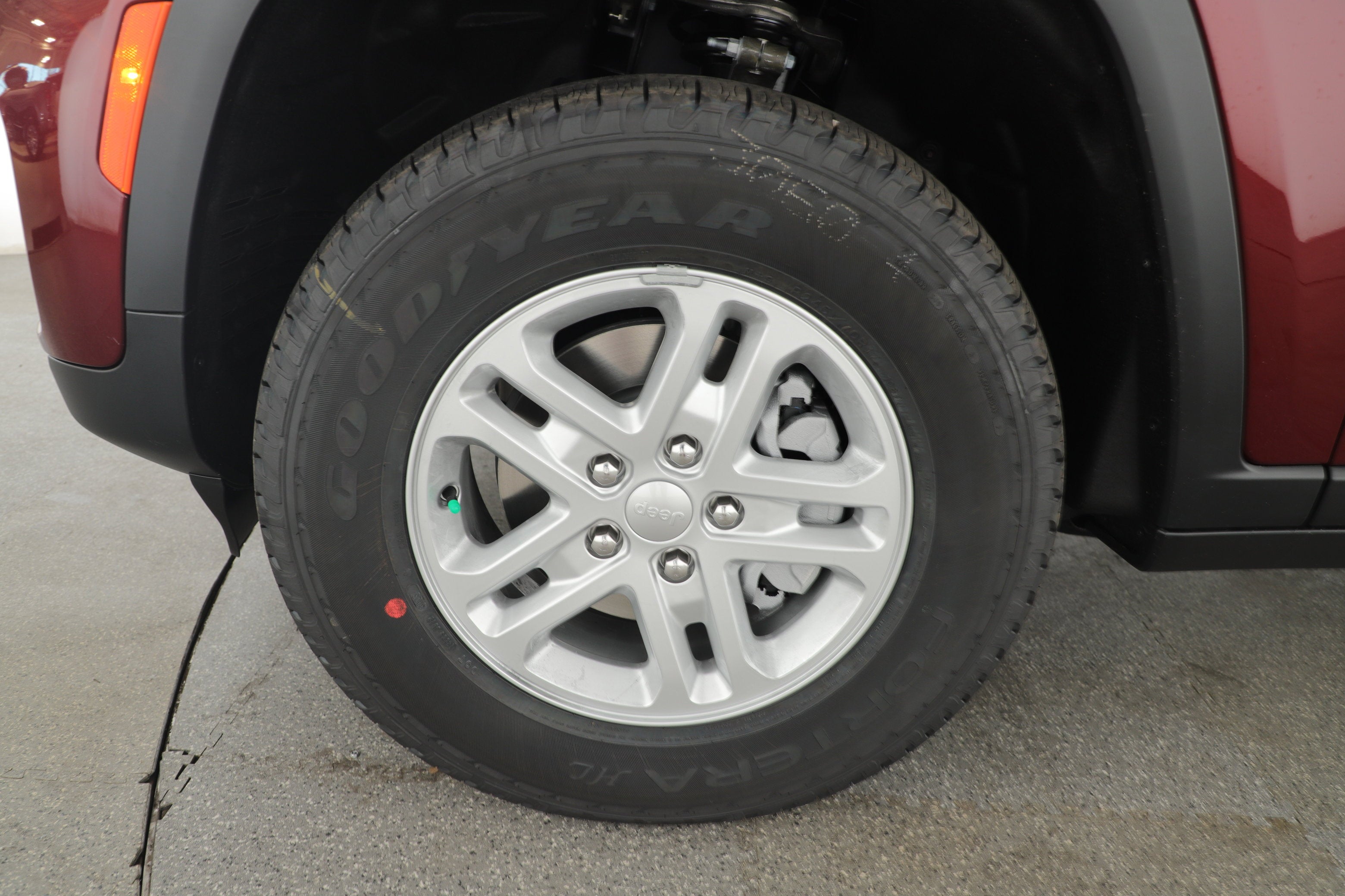 2025 Jeep Grand Cherokee GRAND CHEROKEE LAREDO 4X2