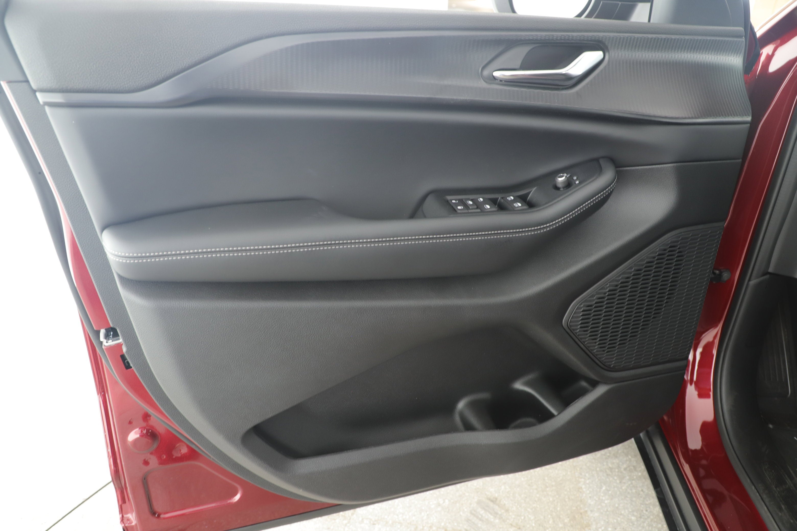 2025 Jeep Grand Cherokee GRAND CHEROKEE LAREDO 4X2