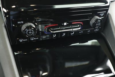 2025 Jeep Grand Cherokee GRAND CHEROKEE LAREDO 4X2